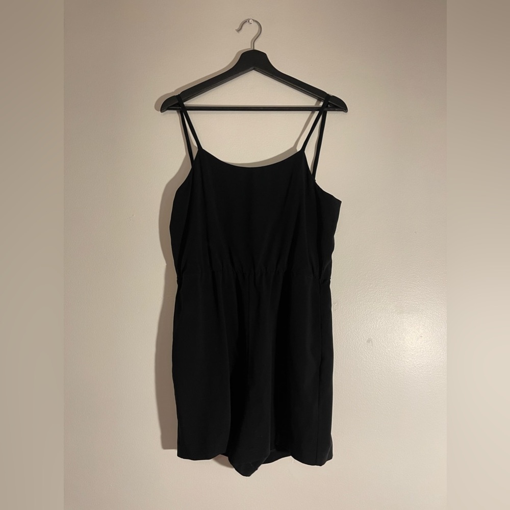 Alice and Olivia Womens Black Short Romper w Pockets - Size 2